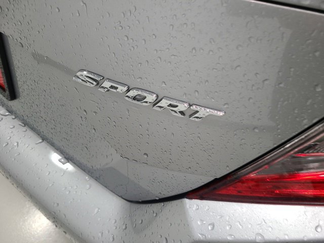 Used 2020 Honda Civic Sport image 8