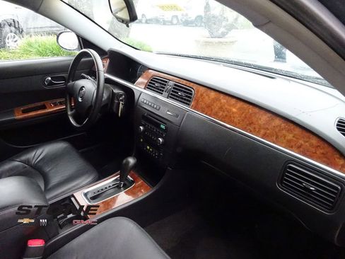 Used 2006 Buick LaCrosse CXL w/ Chrome Appearance Package image 15