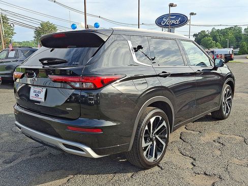Used 2024 Mitsubishi Outlander SEL AWD/4WD image 31