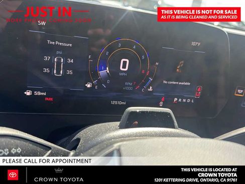 Used 2026 Chevrolet Traverse RS w/ LPO, Floor Liner Package FWD image 8
