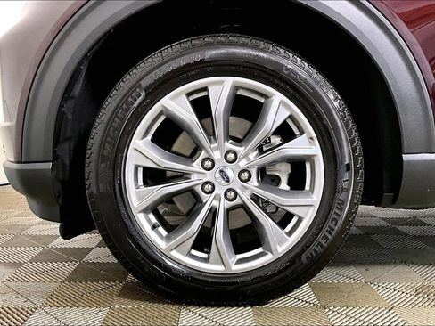 Used 2023 Ford Explorer Limited w/ Equipment Group 301A image 8