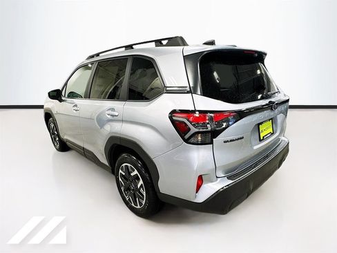 Used 2026 Subaru Forester Premium AWD/4WD image 7