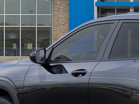 New 2026 Chevrolet Trax LS image 12