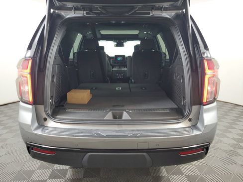 Used 2023 Chevrolet Tahoe Z71 w/ Luxury Package AWD/4WD image 8