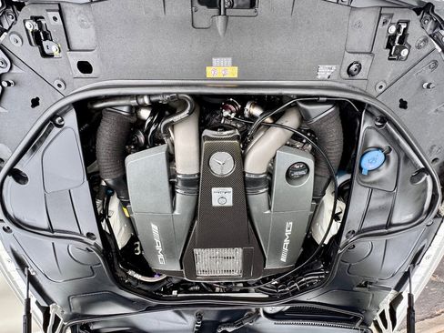 Used 2015 Mercedes-Benz S 63 AMG 4MATIC Coupe image 22