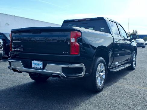 Used 2022 Chevrolet Silverado 1500 LTZ image 6