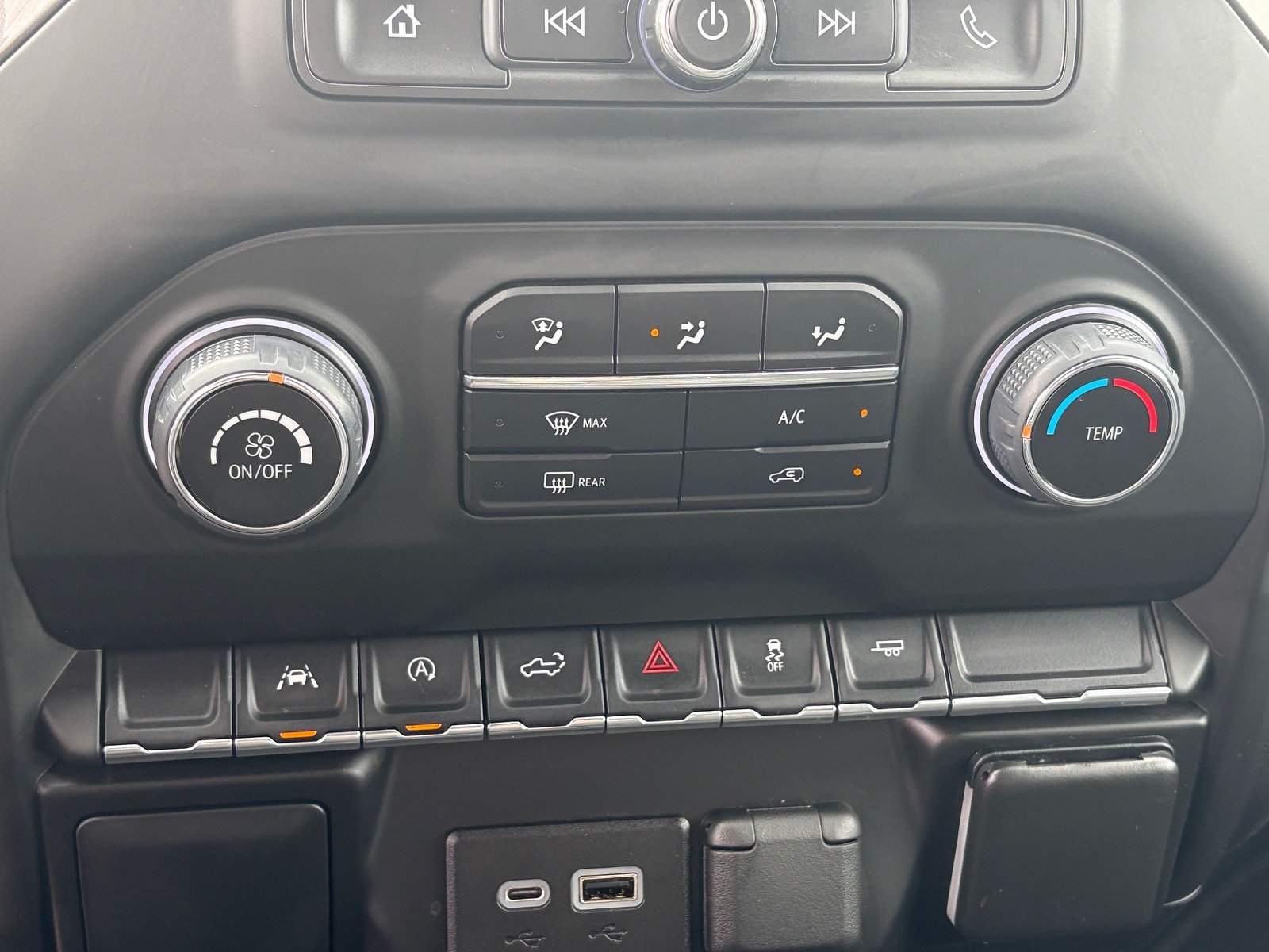 Used 2023 Chevrolet Silverado 1500 Custom RWD image 29