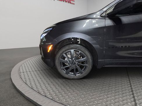 Used 2022 Chevrolet Equinox RS w/ RS Leather Package image 35