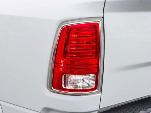 Used 2016 RAM 2500 Laramie w/ Convenience Group image 8