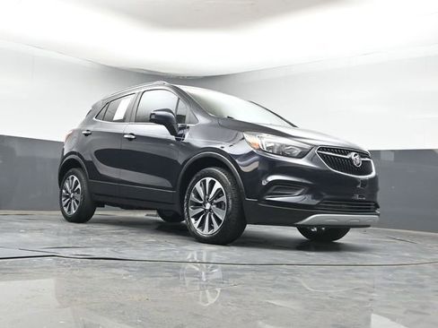 Used 2022 Buick Encore Preferred w/ Safety Package image 25