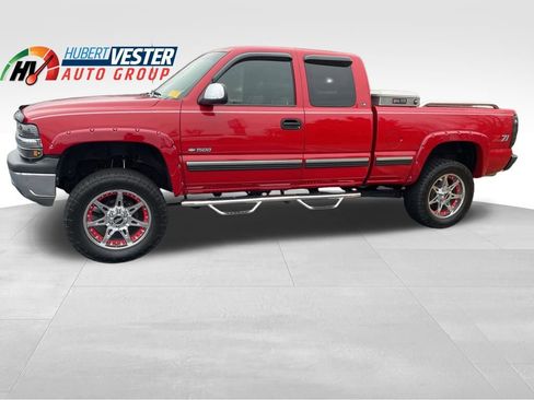Used 2000 Chevrolet Silverado 1500 LS image 1