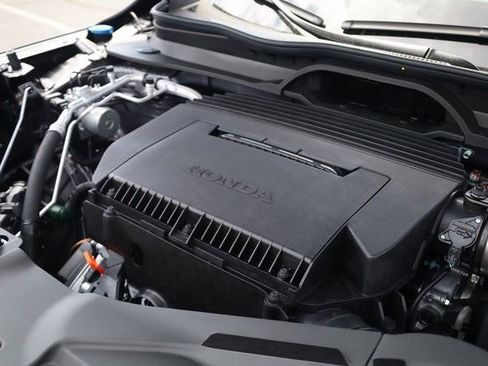 New 2025 Honda Pilot EX-L image 9