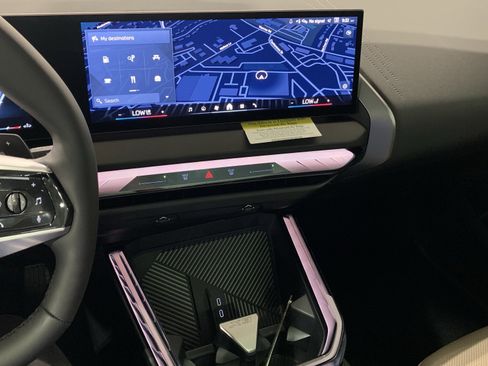 Used 2026 BMW X3 xDrive30 w/ Premium Package image 19