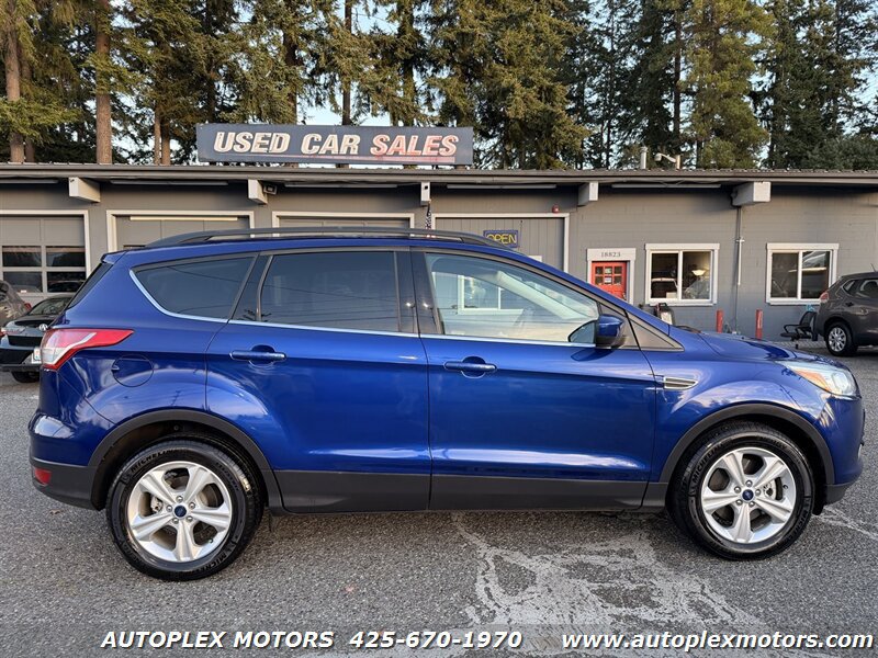 Used 2016 Ford Escape SE w/ Equipment Group 201A AWD/4WD image 4