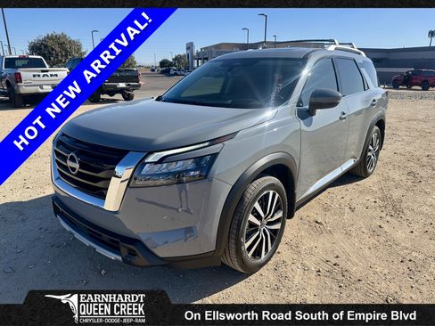 Used 2025 Nissan Pathfinder Platinum w/ Cargo Package FWD image 1