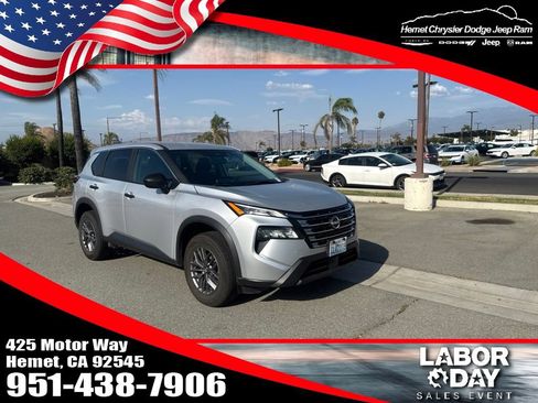 Used 2024 Nissan Rogue S AWD/4WD image 1