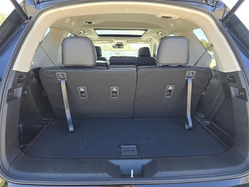 New 2025 Honda Pilot Touring image 24