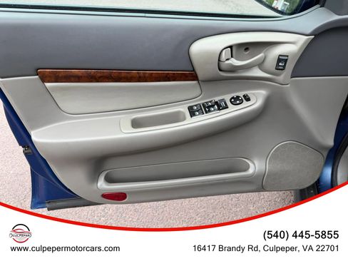 Used 2004 Chevrolet Impala w/ Preferred Equipment Group FWD image 9