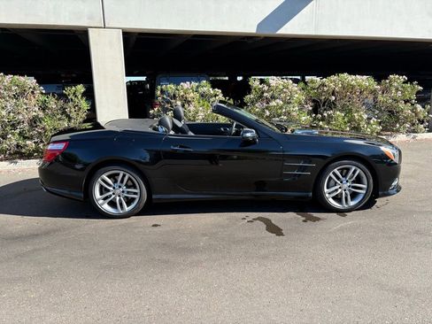 Used 2013 Mercedes-Benz SL 550 image 4