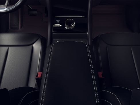 New 2026 Jeep Grand Cherokee L Limited AWD/4WD image 4