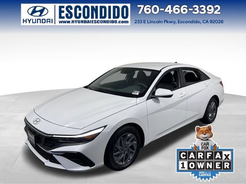 Used 2025 Hyundai Elantra Hybrid FWD image 1