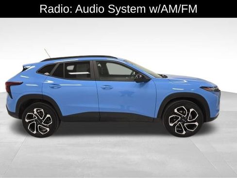 Certified 2024 Chevrolet Trax RS w/ Driver Confidence Package image 7