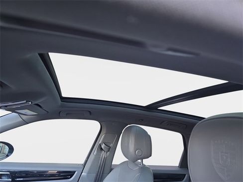 Used 2021 Porsche Cayenne image 32