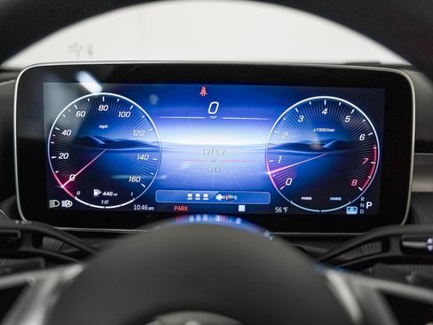 Certified 2025 Mercedes-Benz C 300 4MATIC Sedan image 17