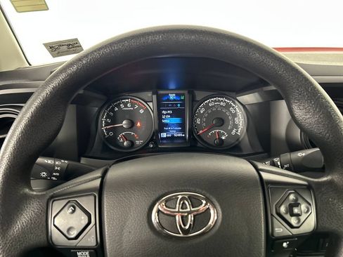 Used 2021 Toyota Tacoma SR AWD/4WD image 14