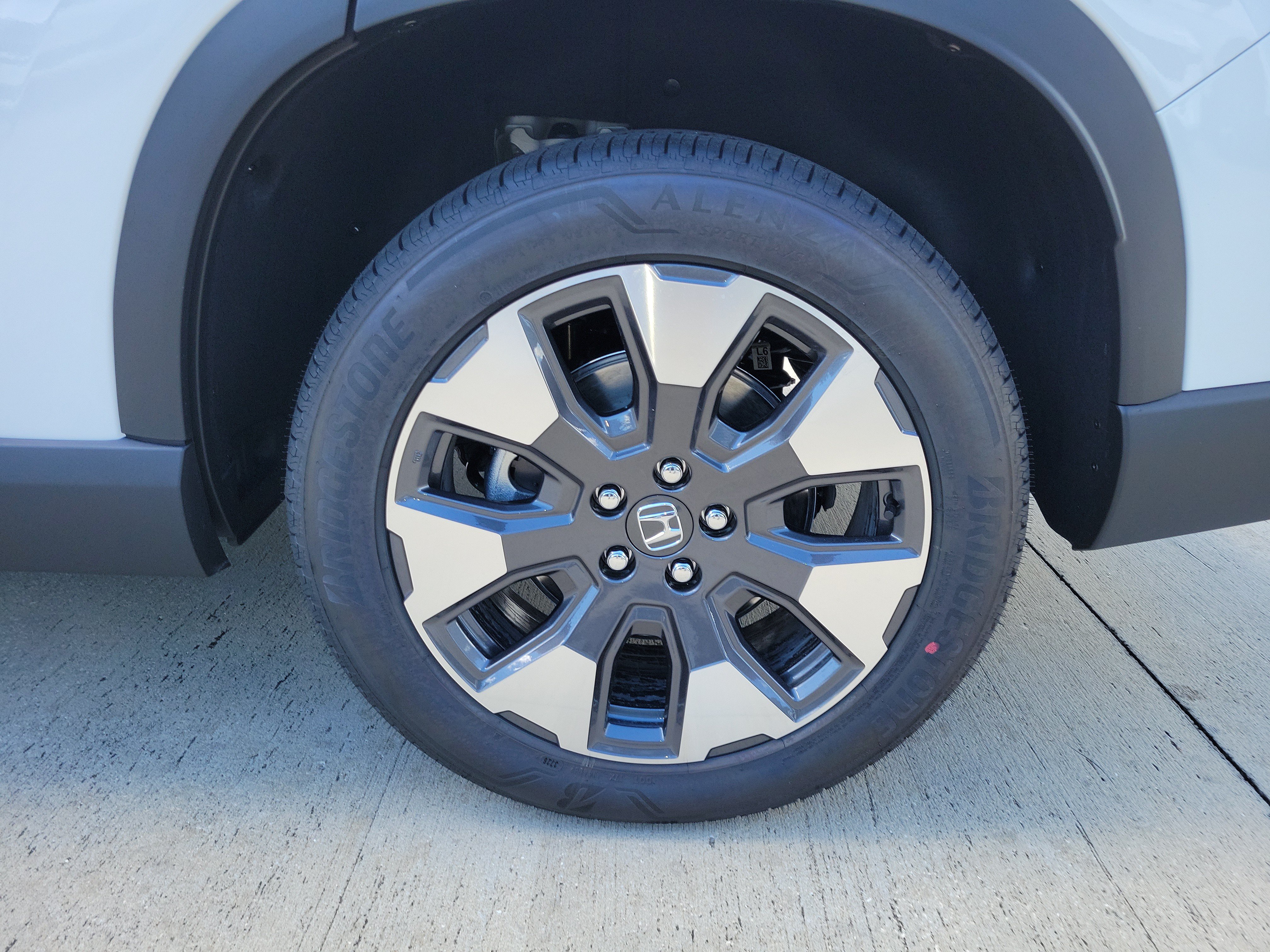 New 2026 Honda Pilot Elite image 9