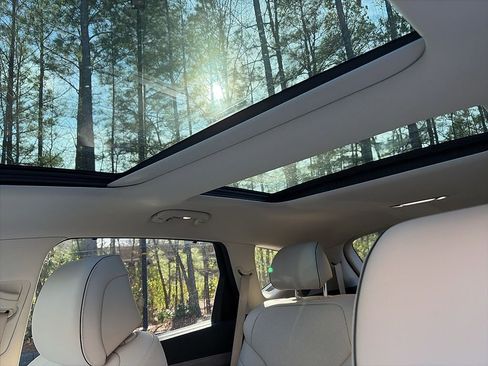 Used 2025 Genesis GV80 3.5T Advanced image 7