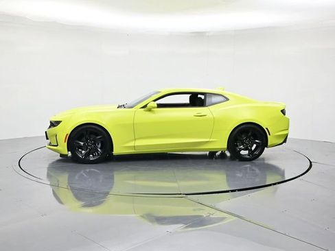 Used 2021 Chevrolet Camaro LT w/ RS Package image 6
