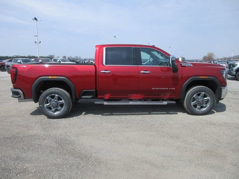 New 2026 GMC Sierra 2500 SLT w/ SLT Premium Package image 3