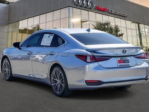 Used 2025 Lexus ES 300h w/ Premium Package FWD image 6