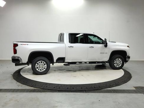 Used 2024 Chevrolet Silverado 2500 LTZ w/ LTZ Convenience Package AWD/4WD image 9
