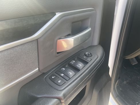 Used 2021 RAM 2500 Big Horn w/ Level 1 Equipment Group AWD/4WD image 13
