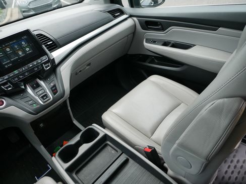 Used 2019 Honda Odyssey EX-L image 11