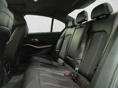 Used 2023 BMW 330i xDrive Sedan w/ Premium Package AWD/4WD image 17