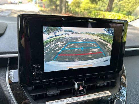 Used 2024 Toyota Corolla LE FWD image 25