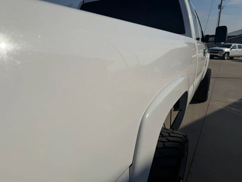 Used 2005 Chevrolet Silverado 2500 LS w/ Heavy-Duty Power Package image 57