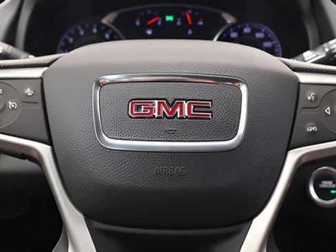 Used 2024 GMC Terrain SLE w/ Driver Convenience Package AWD/4WD image 18