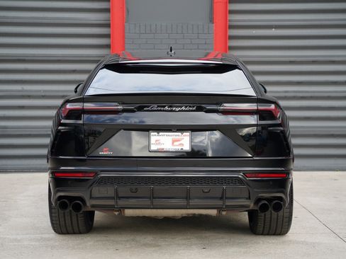 Used 2020 Lamborghini Urus image 4