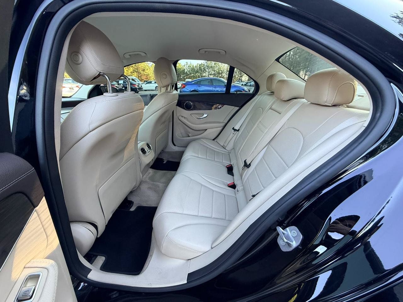 Used 2017 Mercedes-Benz C 300 Sedan image 10