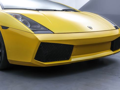 Used 2004 Lamborghini Gallardo image 24