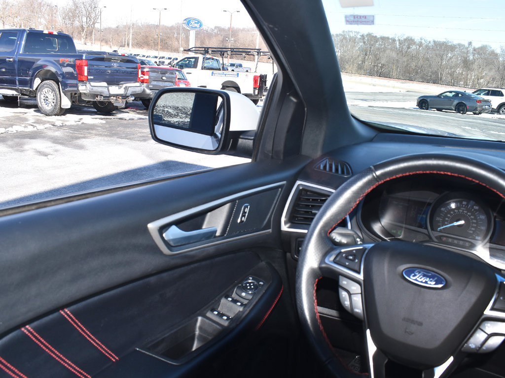 Used 2023 Ford Edge ST-Line AWD/4WD image 18