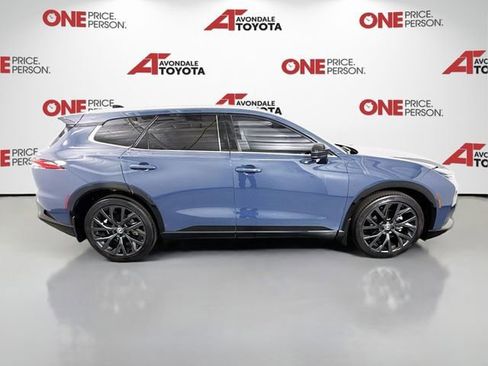 Certified 2025 Toyota Crown Signia AWD/4WD image 8