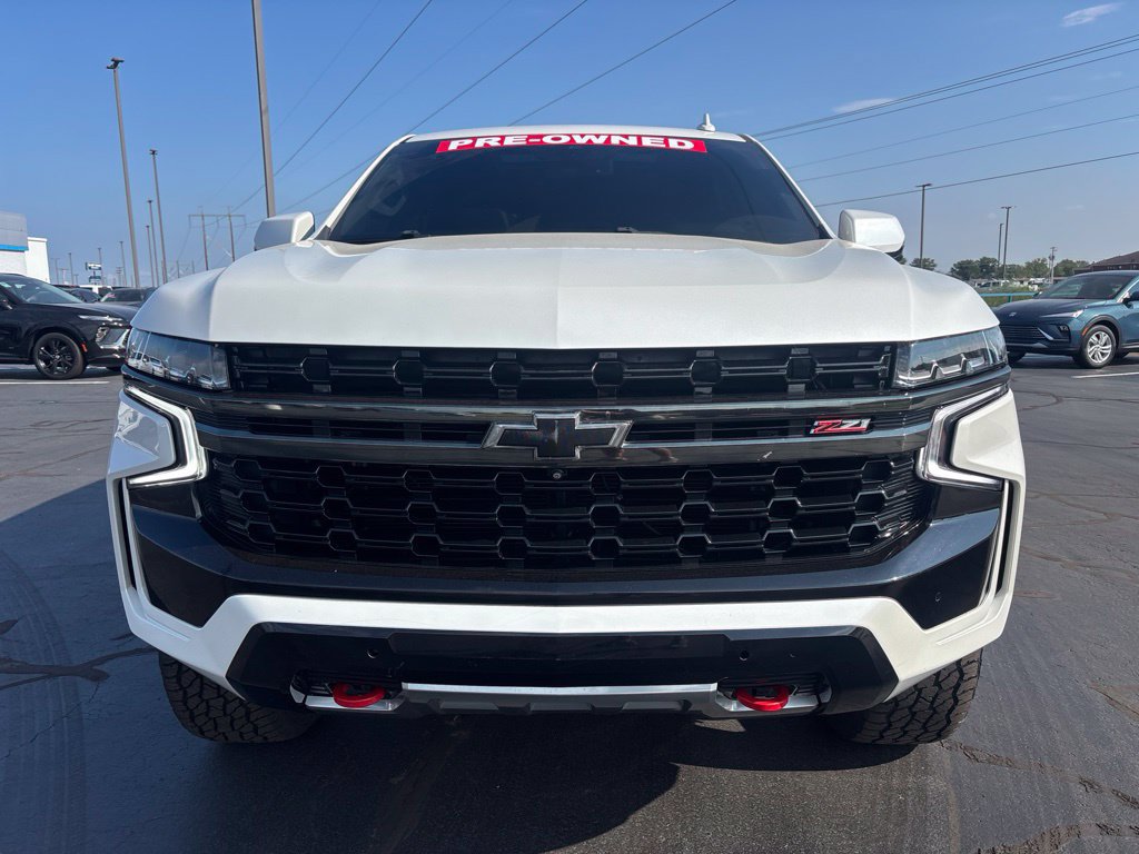 Used 2021 Chevrolet Tahoe Z71 w/ Luxury Package AWD/4WD image 2