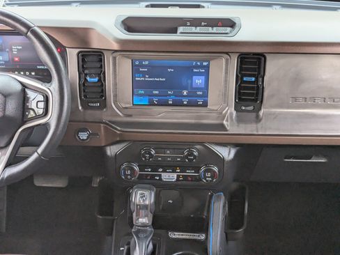 Used 2023 Ford Bronco Outer Banks AWD/4WD image 15