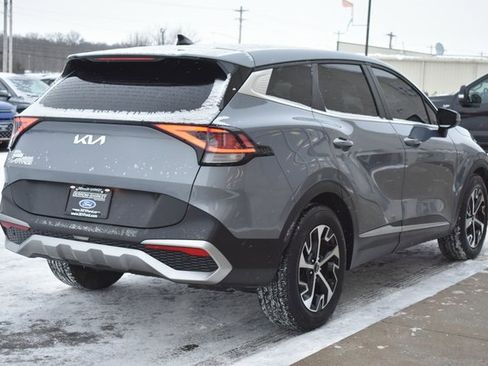 Used 2023 Kia Sportage EX image 6