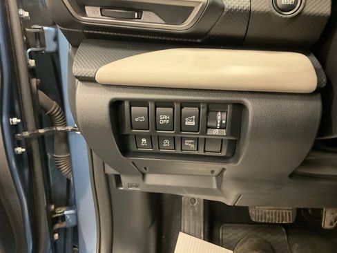 Used 2023 Subaru Forester Limited image 14